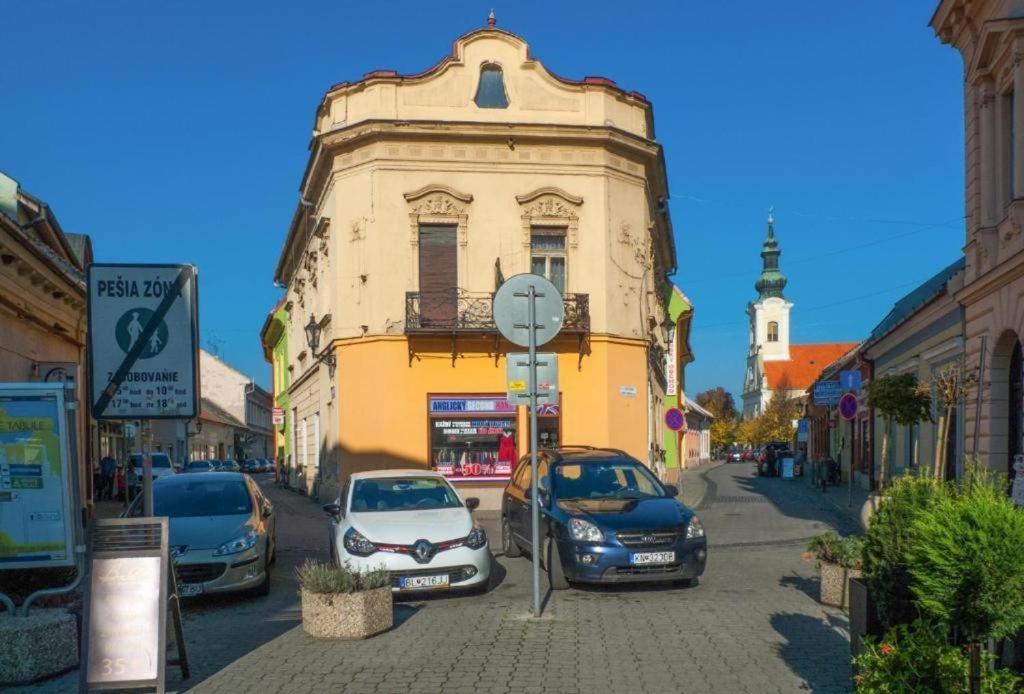 Apartman Lara Komárno Exterior foto